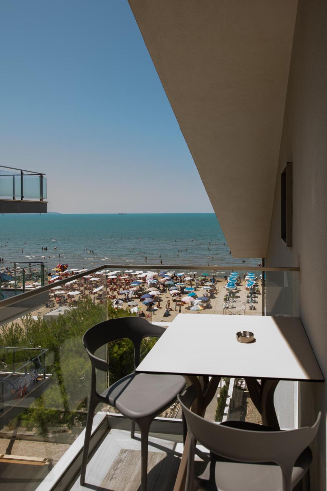 Hotel Vila 11 Durrës Esterno foto