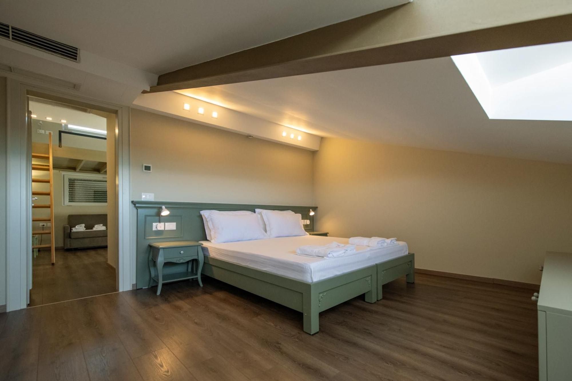 Hotel Vila 11 Durrës Esterno foto
